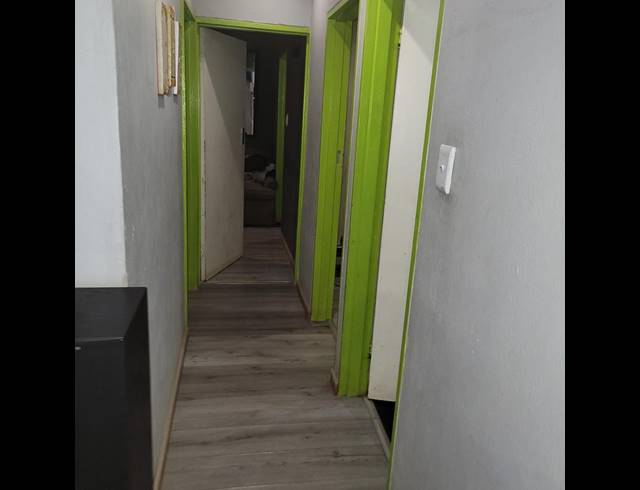 4 BEDROOM HOUSE FOR SALE IN PROTEA GLEN EXT